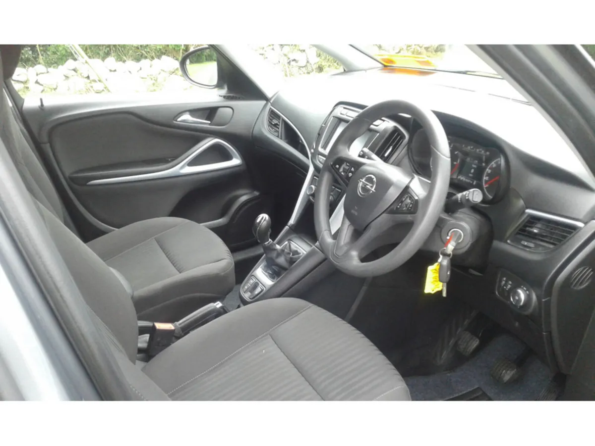 Opel Zafira MPV, Diesel, 2017, Grey