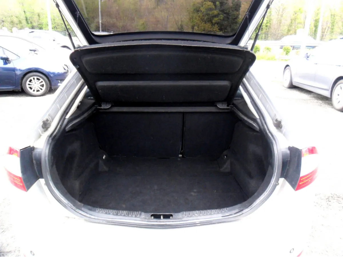 Ford Mondeo Hatchback, Diesel, 2009, Silver