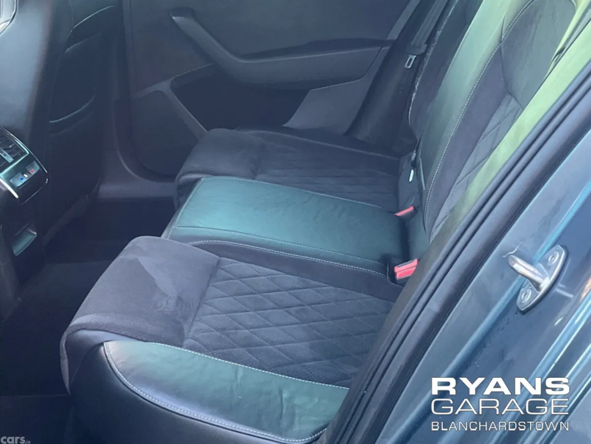 Skoda Superb Hatchback, Diesel, 2019, Grey