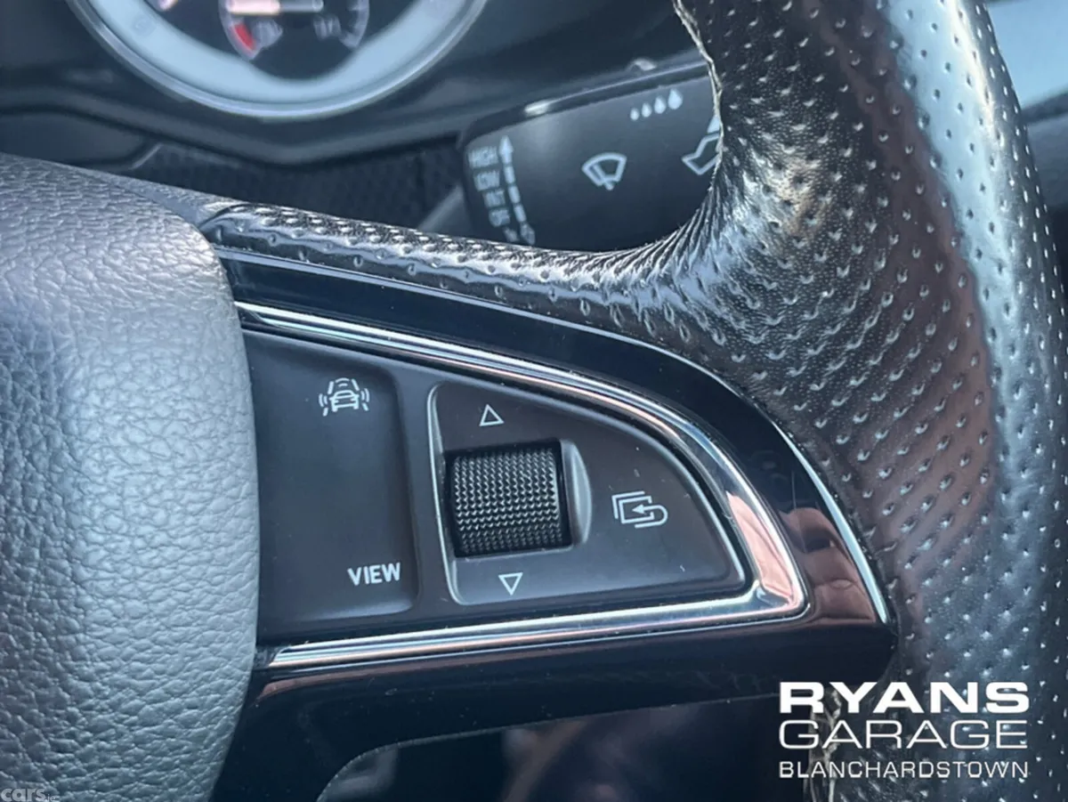 Skoda Superb Hatchback, Diesel, 2019, Grey