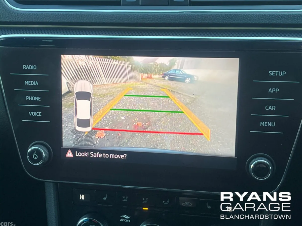 Skoda Superb Hatchback, Diesel, 2019, Grey