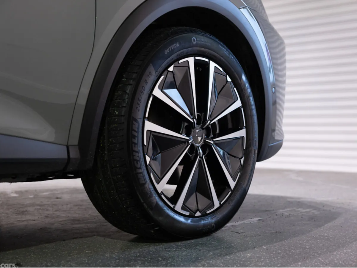 DS Automobiles DS 7 SUV, Petrol Plug-in Hybrid, 2024, Grey