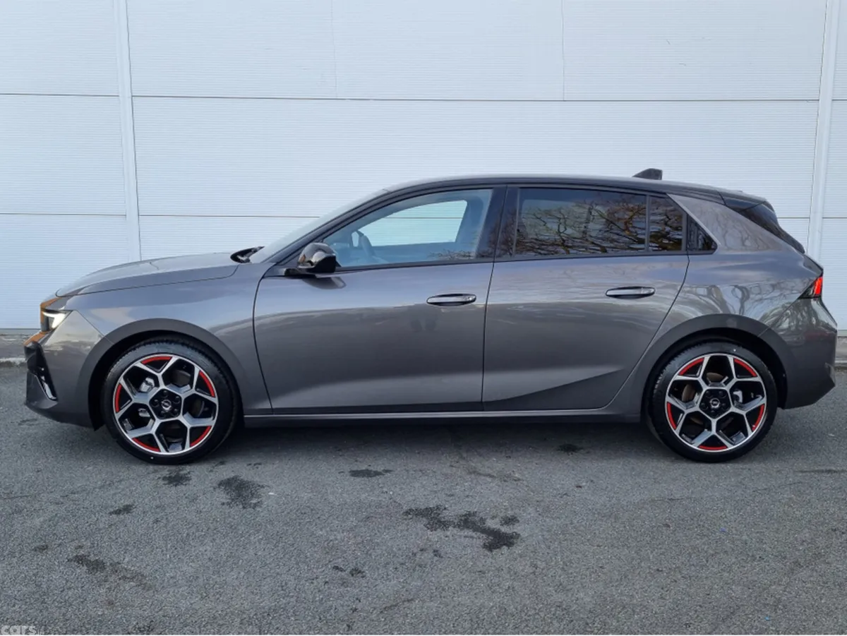 Opel Astra Hatchback, Petrol, 2026, Grey