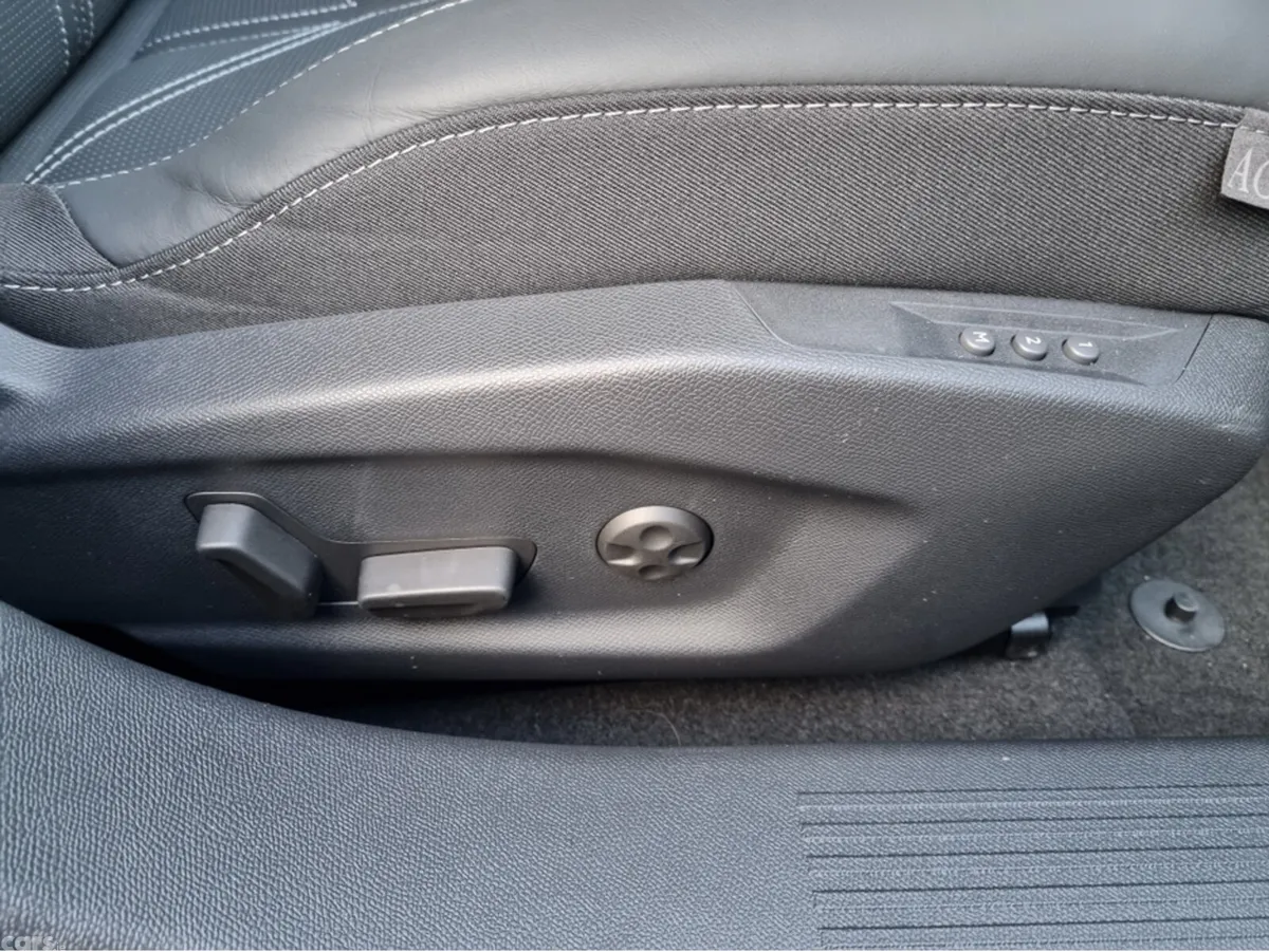 Opel Astra Hatchback, Petrol, 2026, Grey