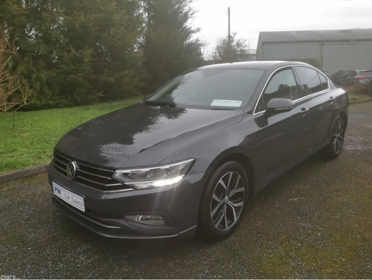Volkswagen Passat Saloon, Diesel, 2020, Grey