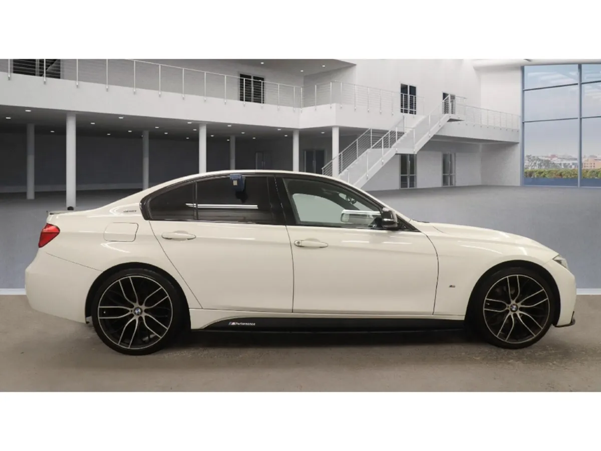 BMW 3-Series Saloon, Petrol Hybrid, 2016, White