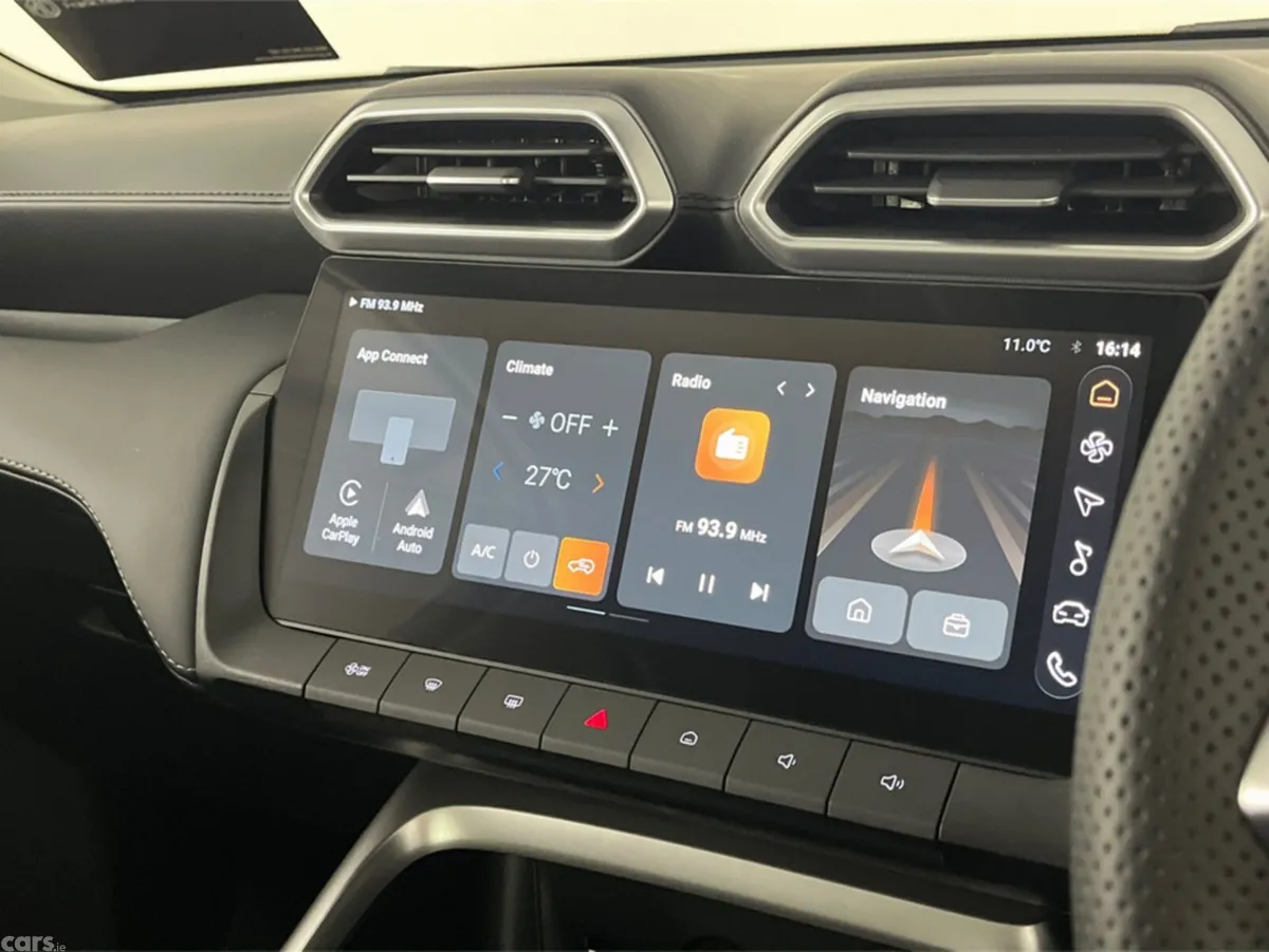 MG ZS SUV, Petrol Hybrid, 2027, Silver