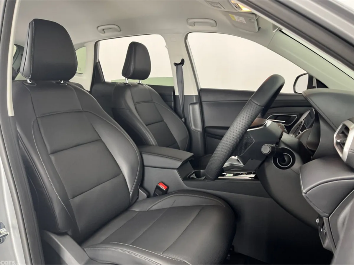 MG ZS SUV, Petrol Hybrid, 2027, Silver