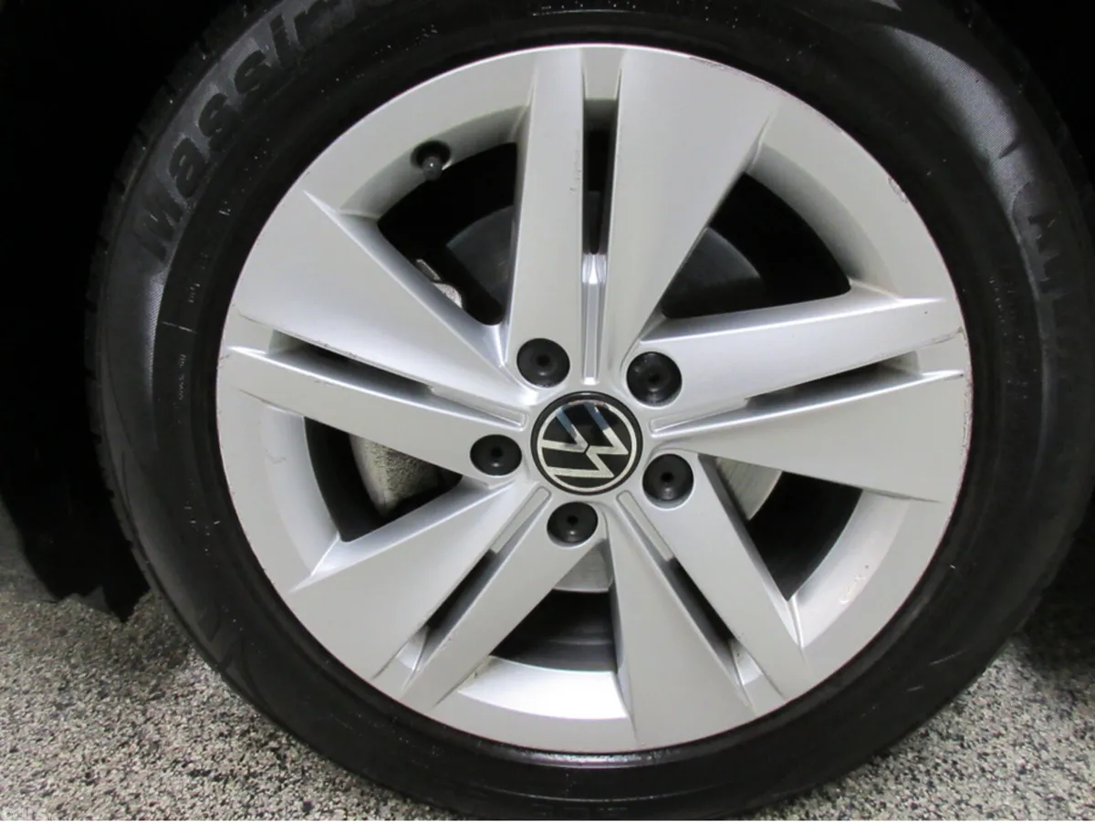 Volkswagen Golf Hatchback, Petrol, 2023, Black