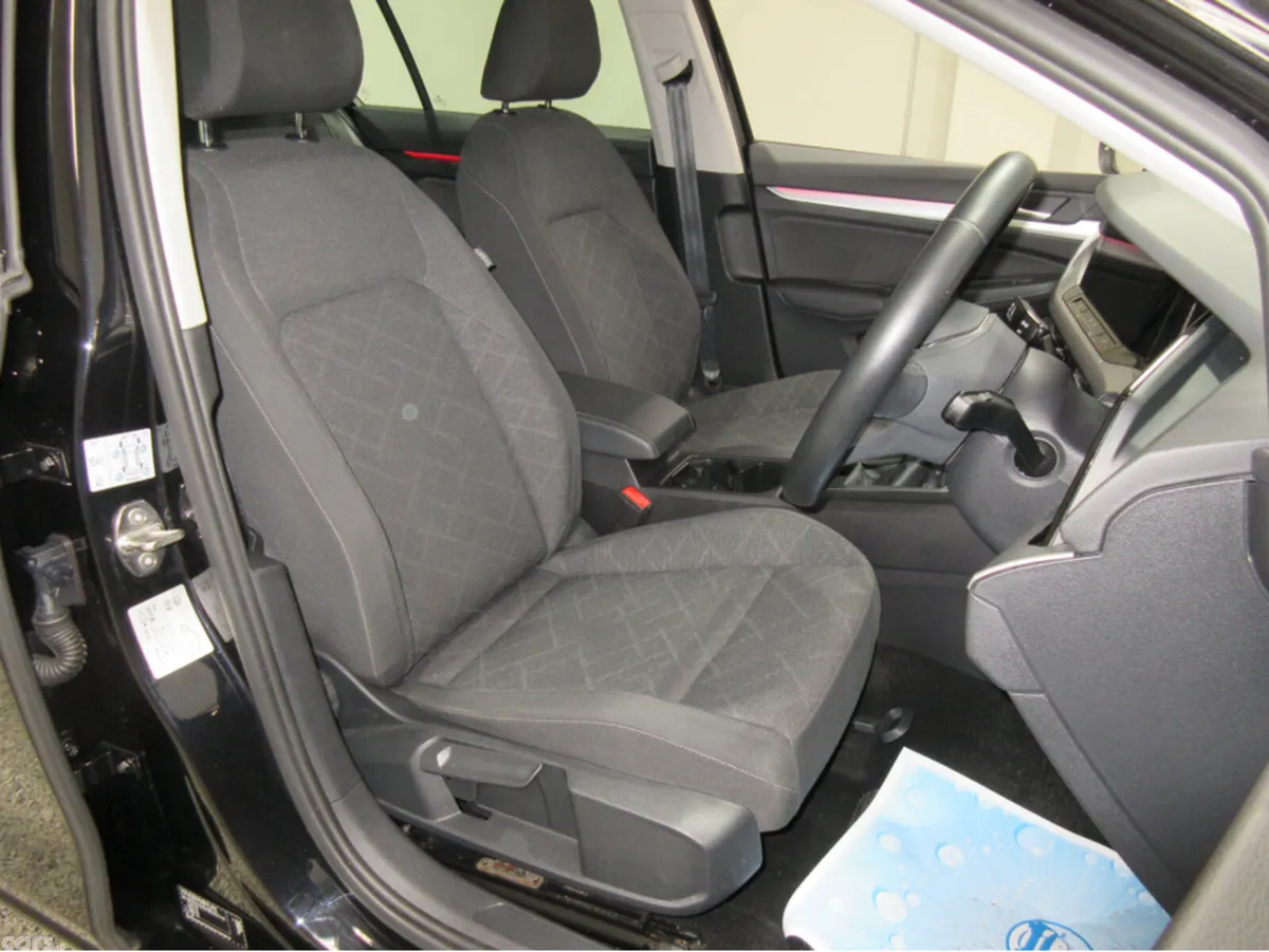 Volkswagen Golf Hatchback, Petrol, 2023, Black