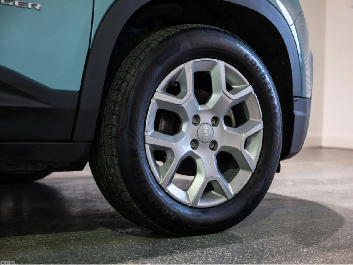 Jeep Avenger MPV, Petrol, 2025, Blue