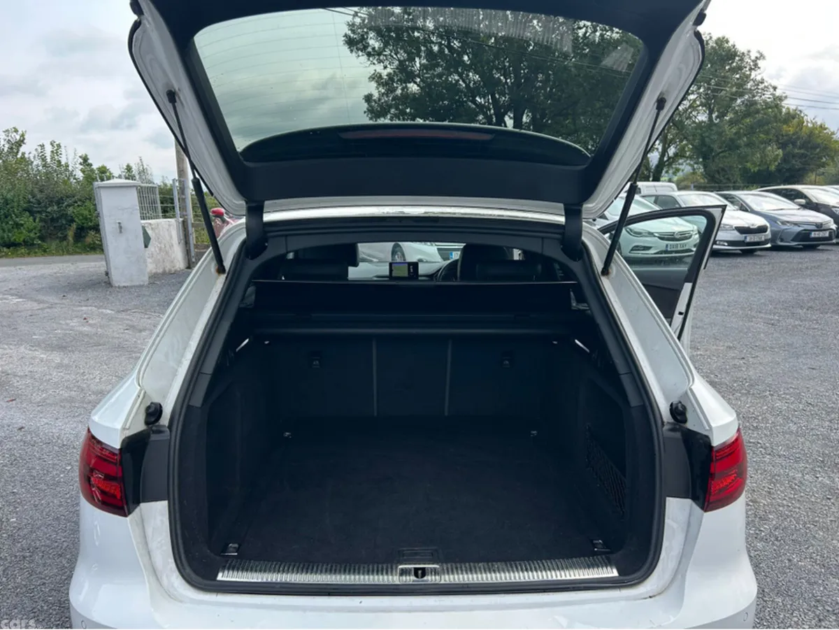 Audi A4 Estate, Diesel, 2018, White
