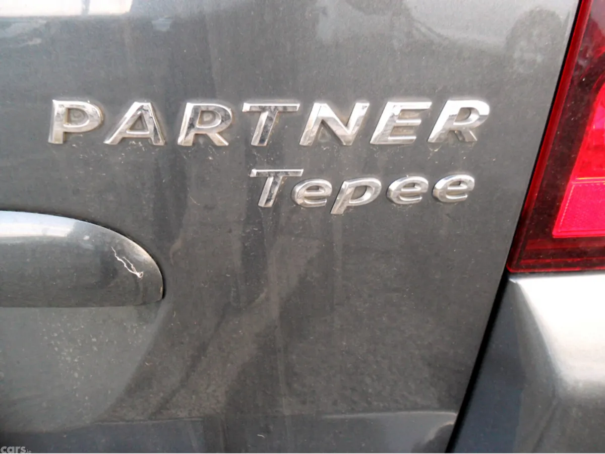 Peugeot Partner Estate, Diesel, 2018, Grey