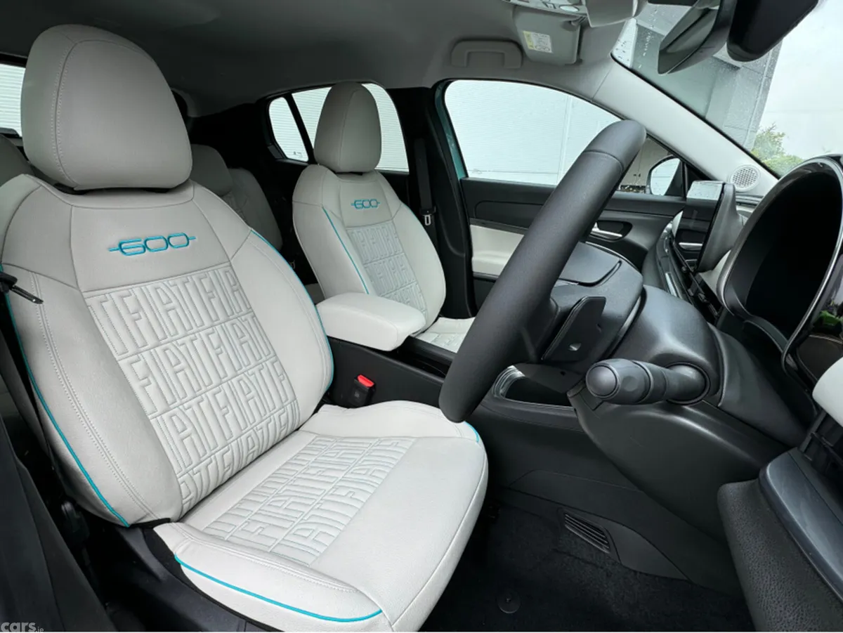 Fiat 600 SUV, Petrol Hybrid, 2026, Blue