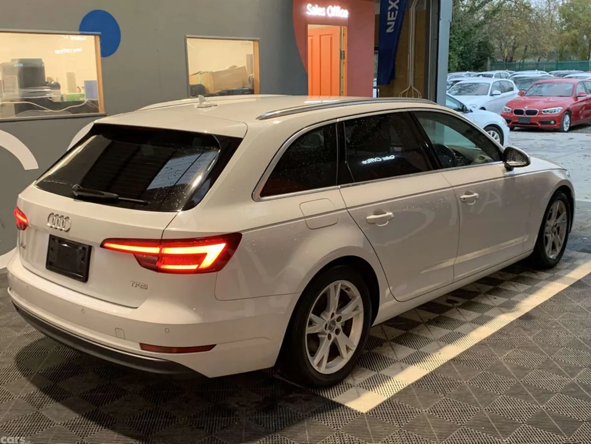 Audi A4 Estate, Petrol, 2018, White