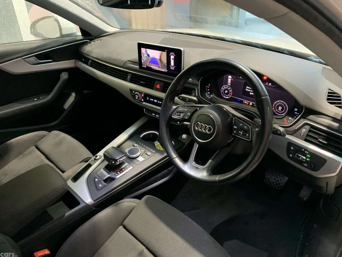 Audi A4 Estate, Petrol, 2018, White