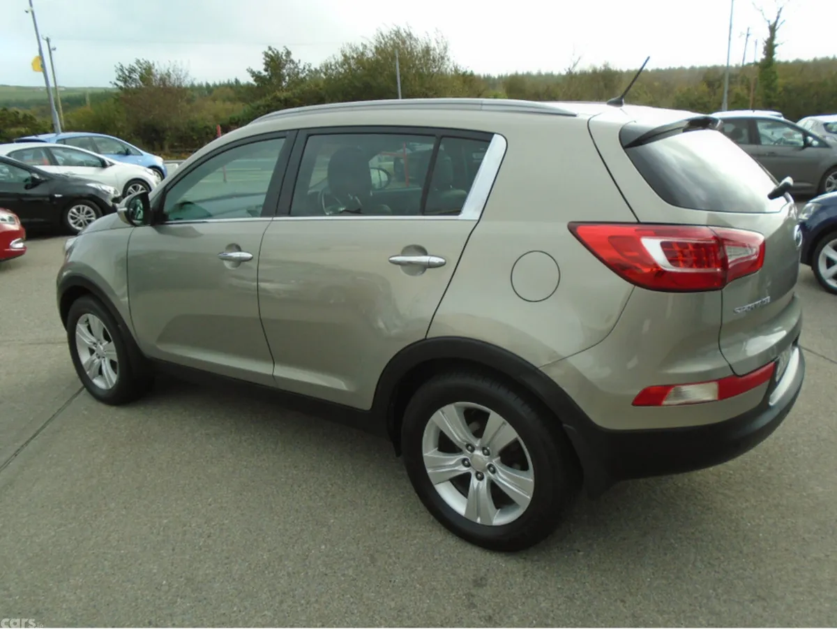 Kia Sportage SUV, Diesel, 2011, Beige