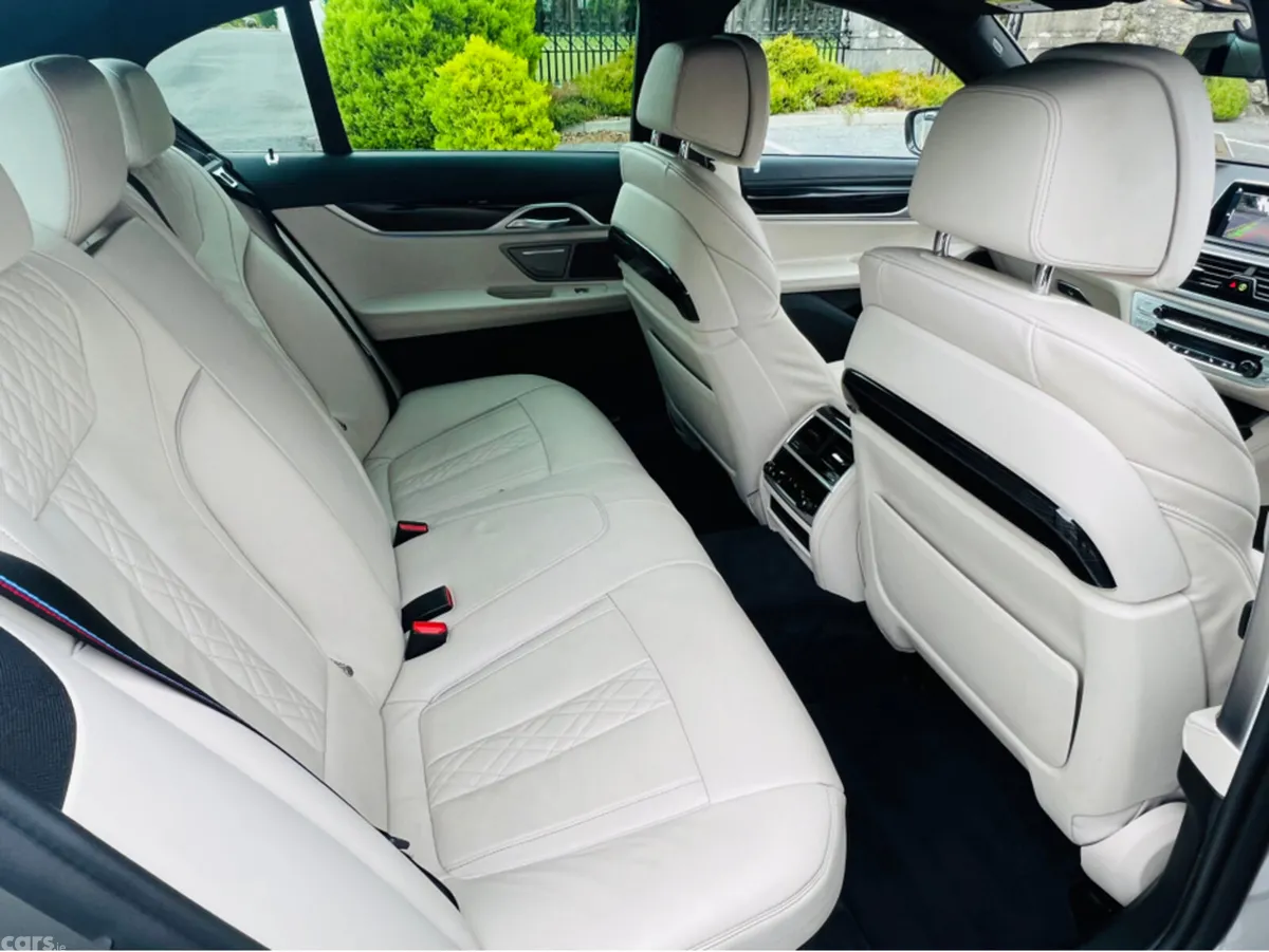 BMW 7-Series Saloon, Diesel, 2019, Grey