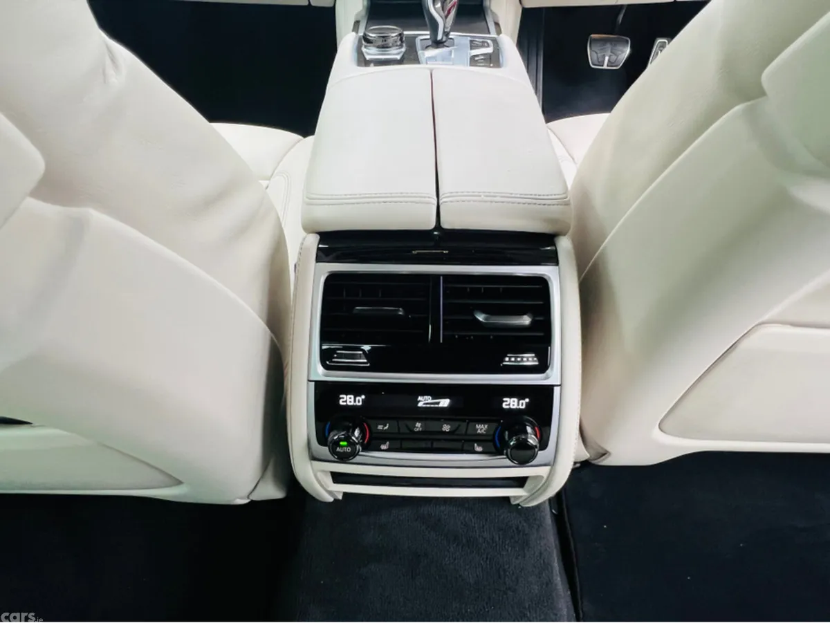 BMW 7-Series Saloon, Diesel, 2019, Grey