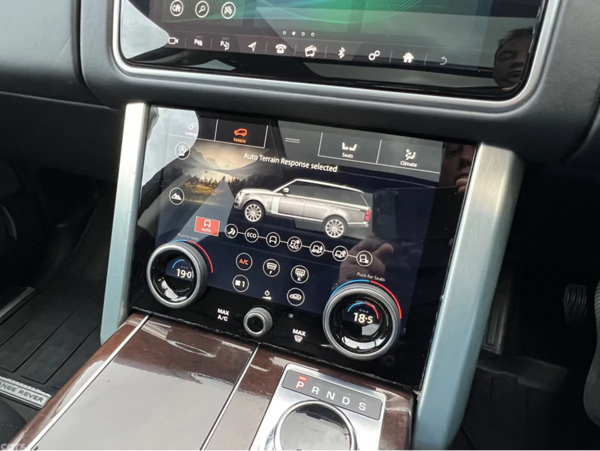 Land Rover Range Rover SUV, Petrol Plug-in Hybrid, 2018, Black