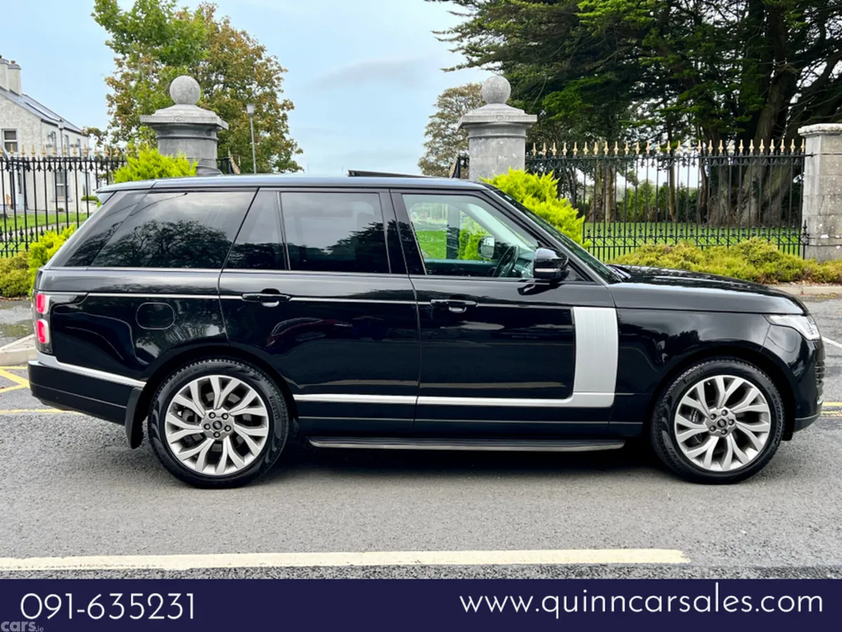 Land Rover Range Rover SUV, Petrol Plug-in Hybrid, 2018, Black
