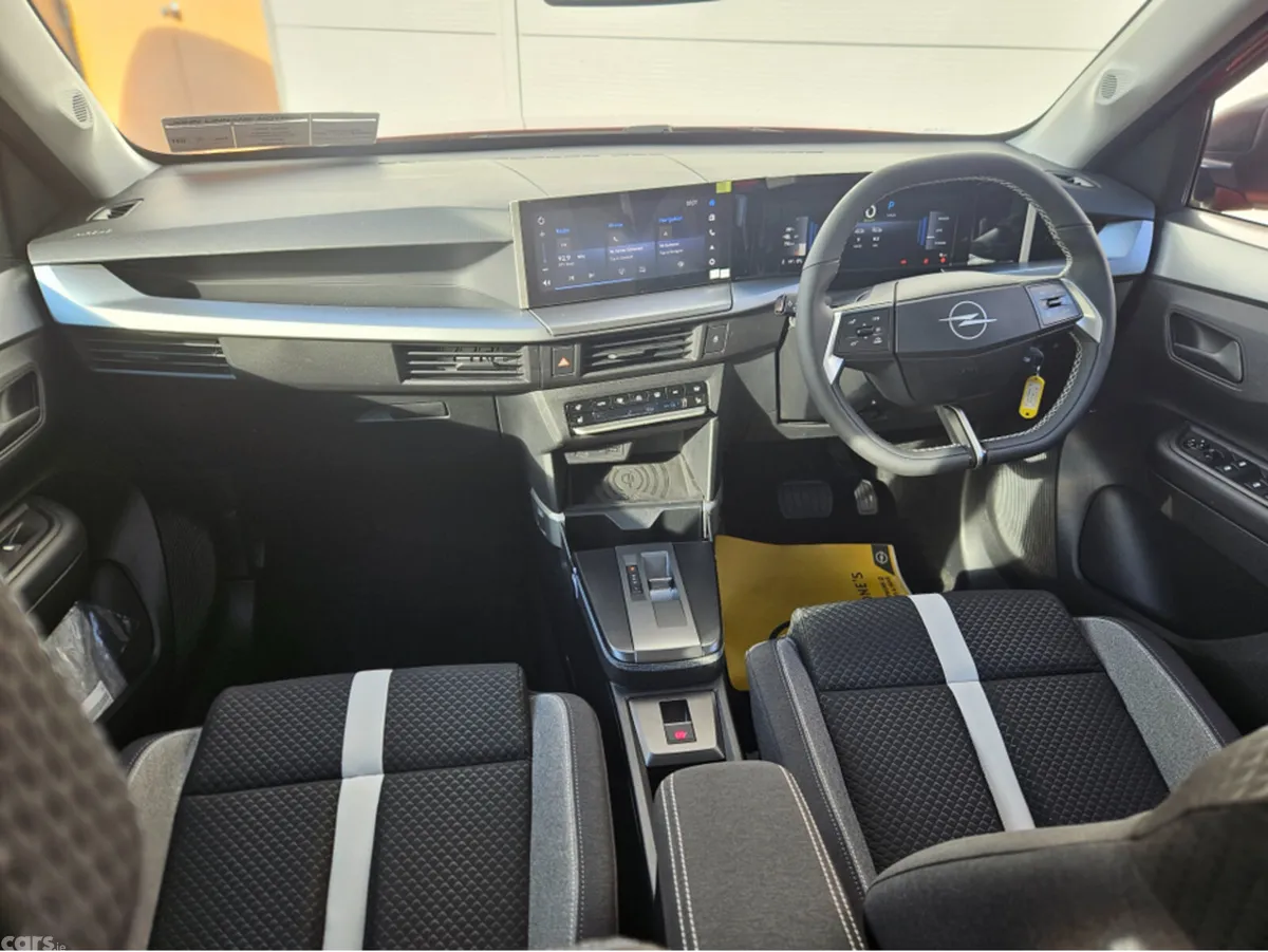 Opel Frontera SUV, Electric, 2026, Orange