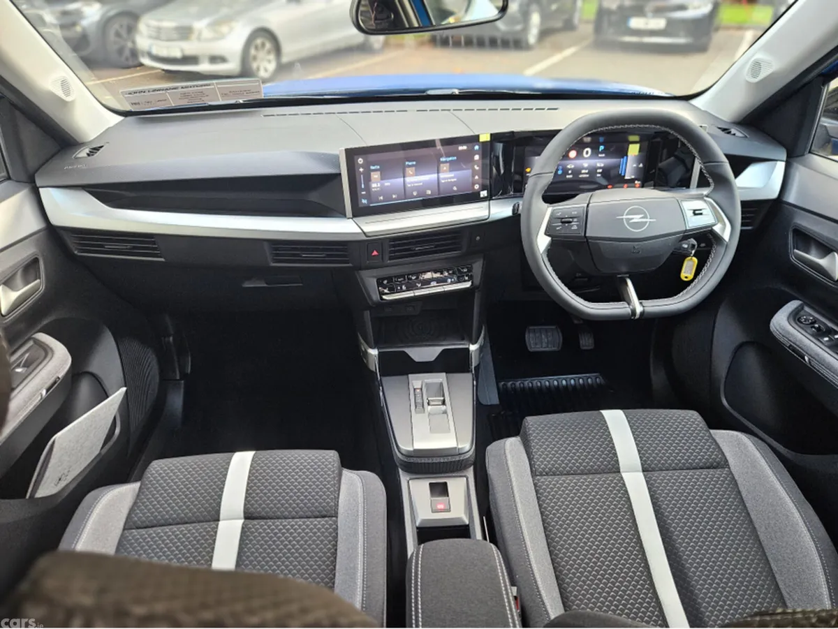 Opel Frontera SUV, Petrol Hybrid, 2026, Blue