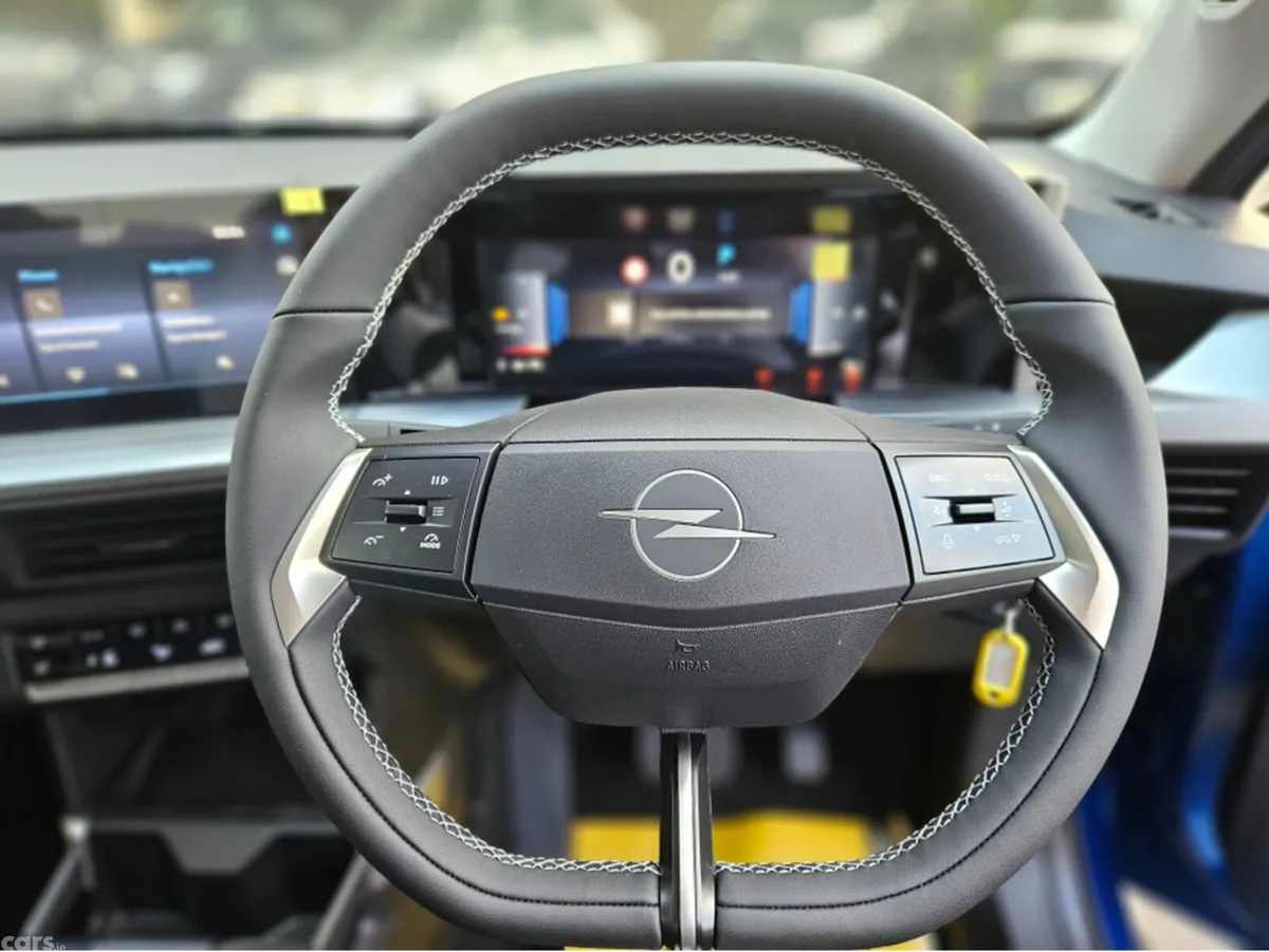 Opel Frontera SUV, Petrol Hybrid, 2026, Blue