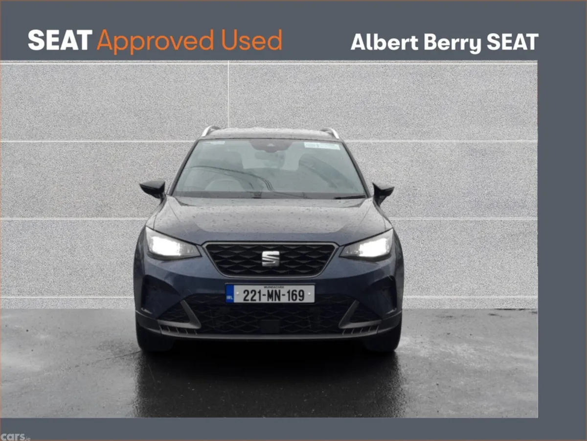 SEAT Arona Hatchback, Petrol, 2022, Grey