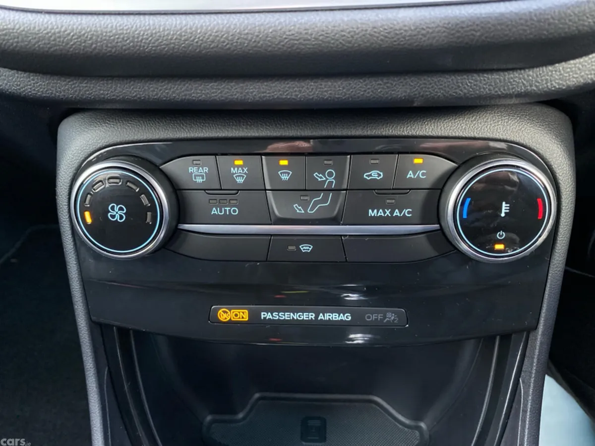 Ford Puma MPV, Petrol Hybrid, 2023, White
