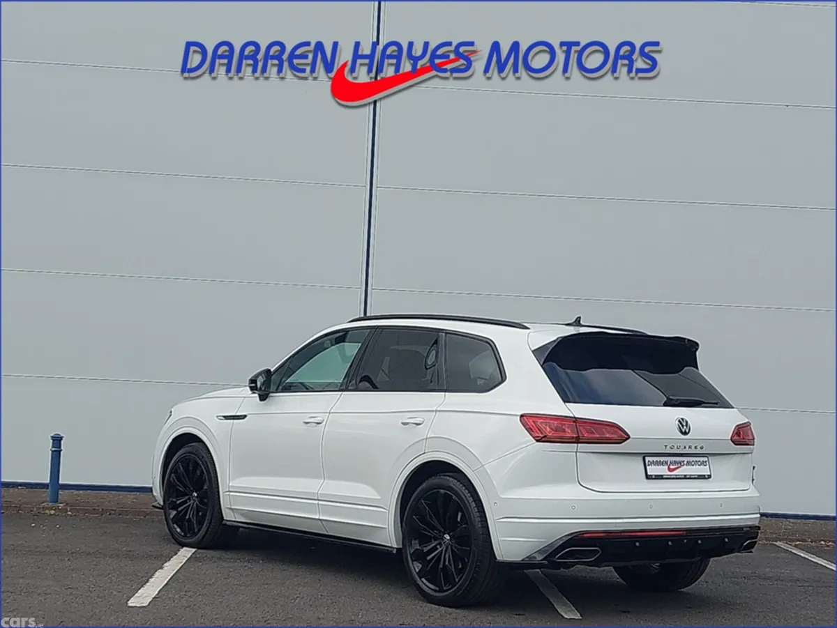 Volkswagen Touareg MPV, Diesel, 2022, White
