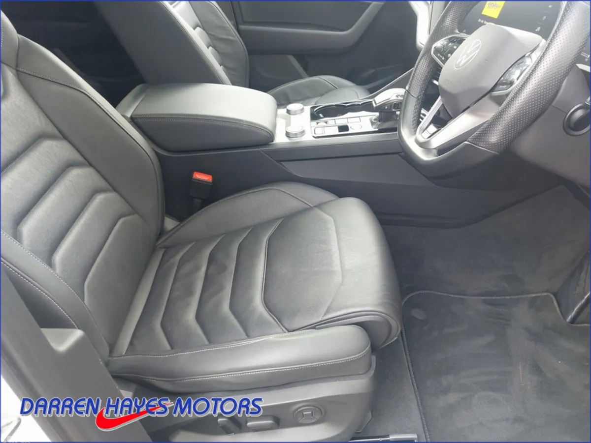 Volkswagen Touareg MPV, Diesel, 2022, White