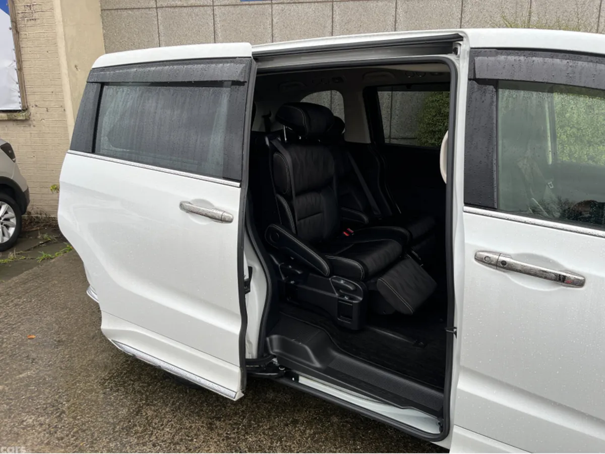 Honda Odyssey MPV, Petrol Hybrid, 2020, White