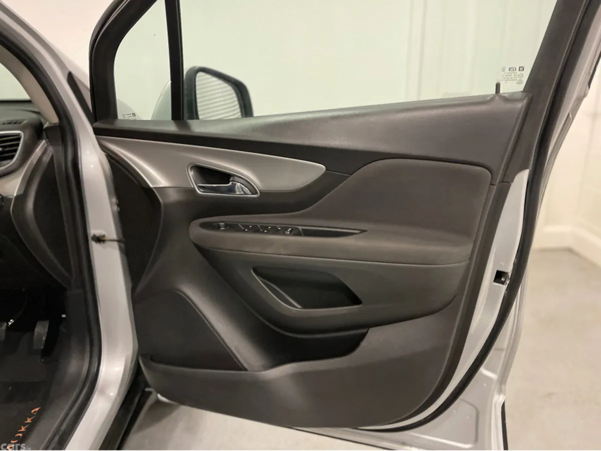 Opel Mokka Hatchback, Diesel, 2015, Silver