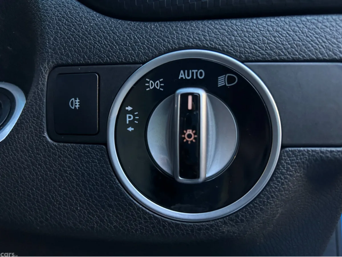Mercedes-Benz A-Class Hatchback, Petrol, 2013, Blue