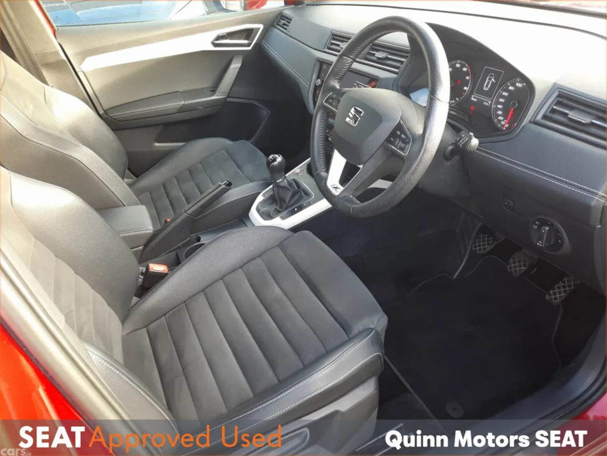 SEAT Arona Hatchback, Petrol, 2021, Red