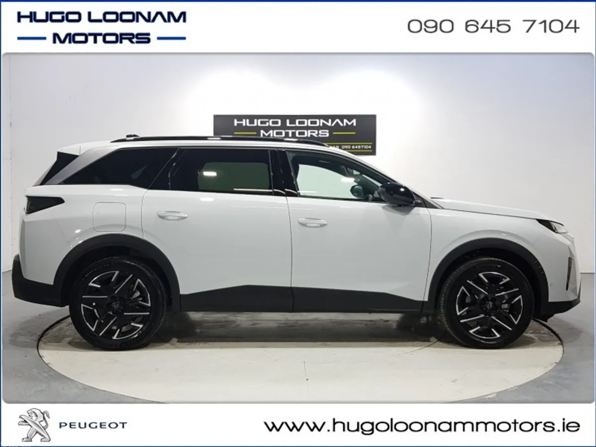Peugeot 5008 SUV, Petrol Hybrid, 2026, Blue
