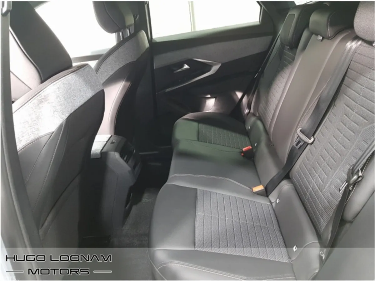 Peugeot 3008 SUV, Petrol Hybrid, 2026, White