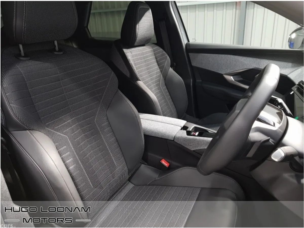 Peugeot 3008 SUV, Petrol Hybrid, 2026, White