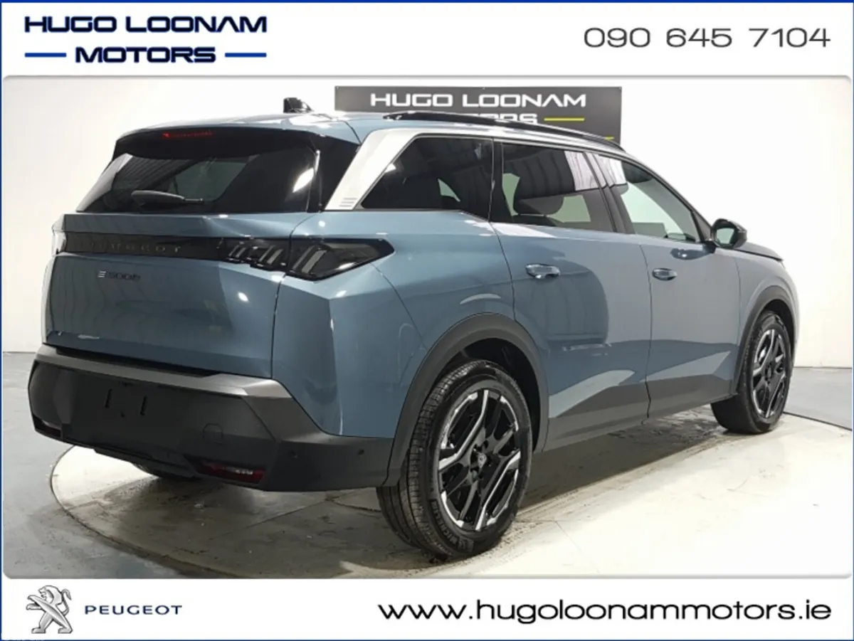 Peugeot 5008 SUV, Electric, 2026, Blue