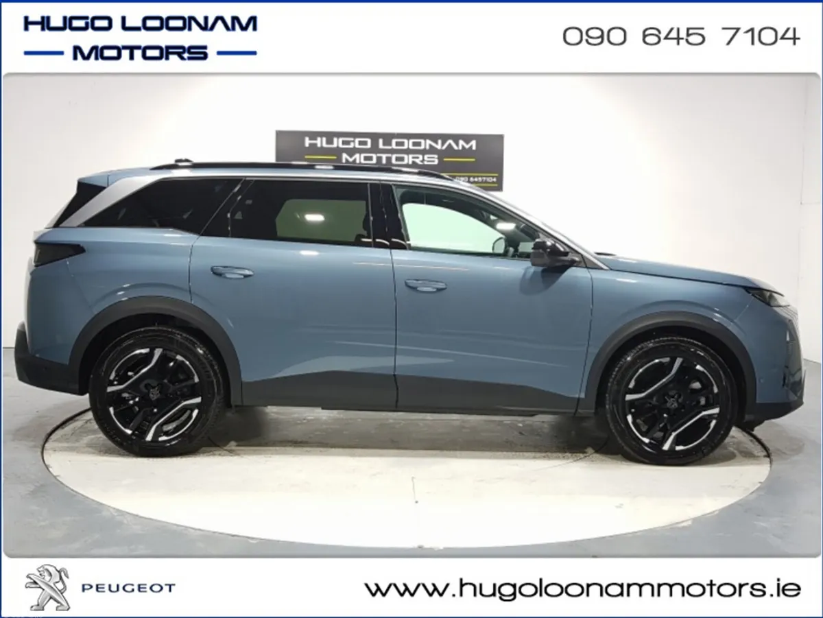 Peugeot 5008 SUV, Electric, 2026, Blue
