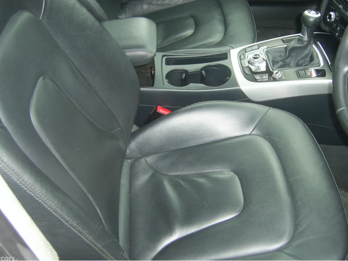 Audi A4 Saloon, Diesel, 2014, Red