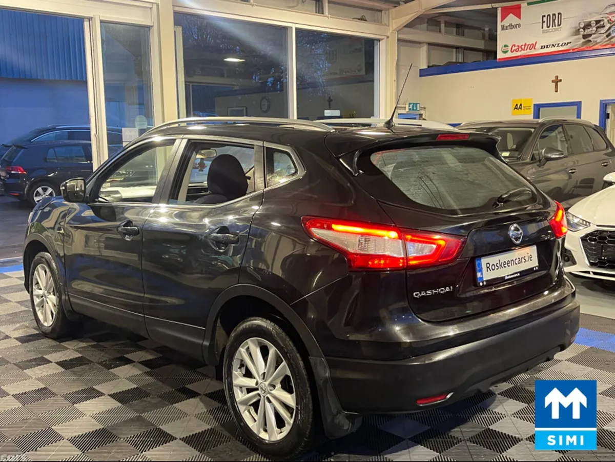 Nissan Qashqai MPV, Diesel, 2017, Black