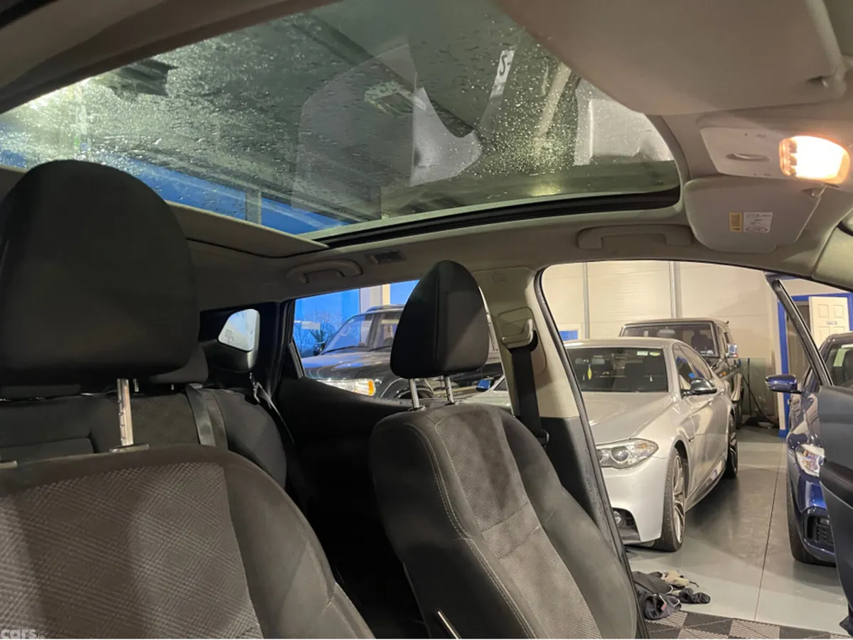 Nissan Qashqai MPV, Diesel, 2017, Black