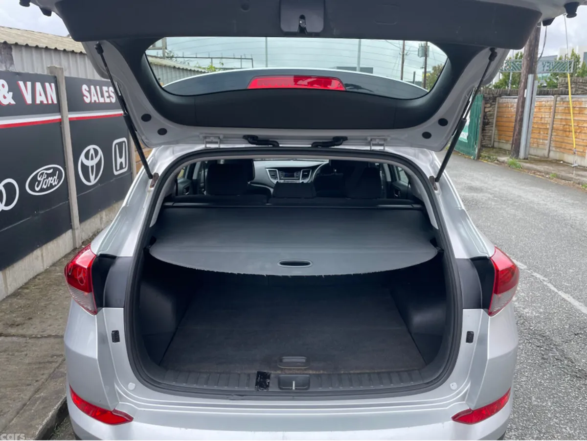 Hyundai Tucson Estate, Diesel, 2016, Silver