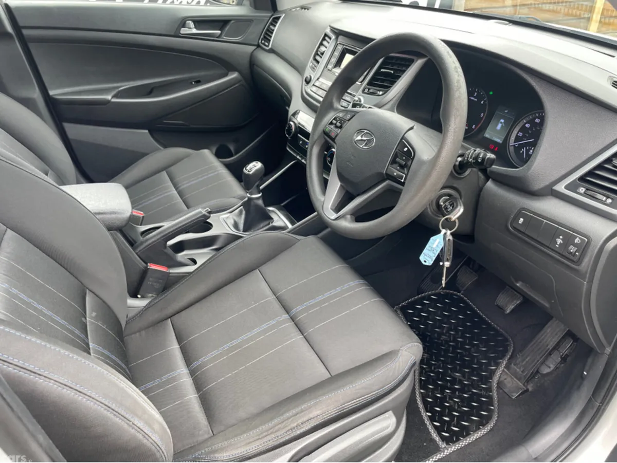 Hyundai Tucson Estate, Diesel, 2016, Silver