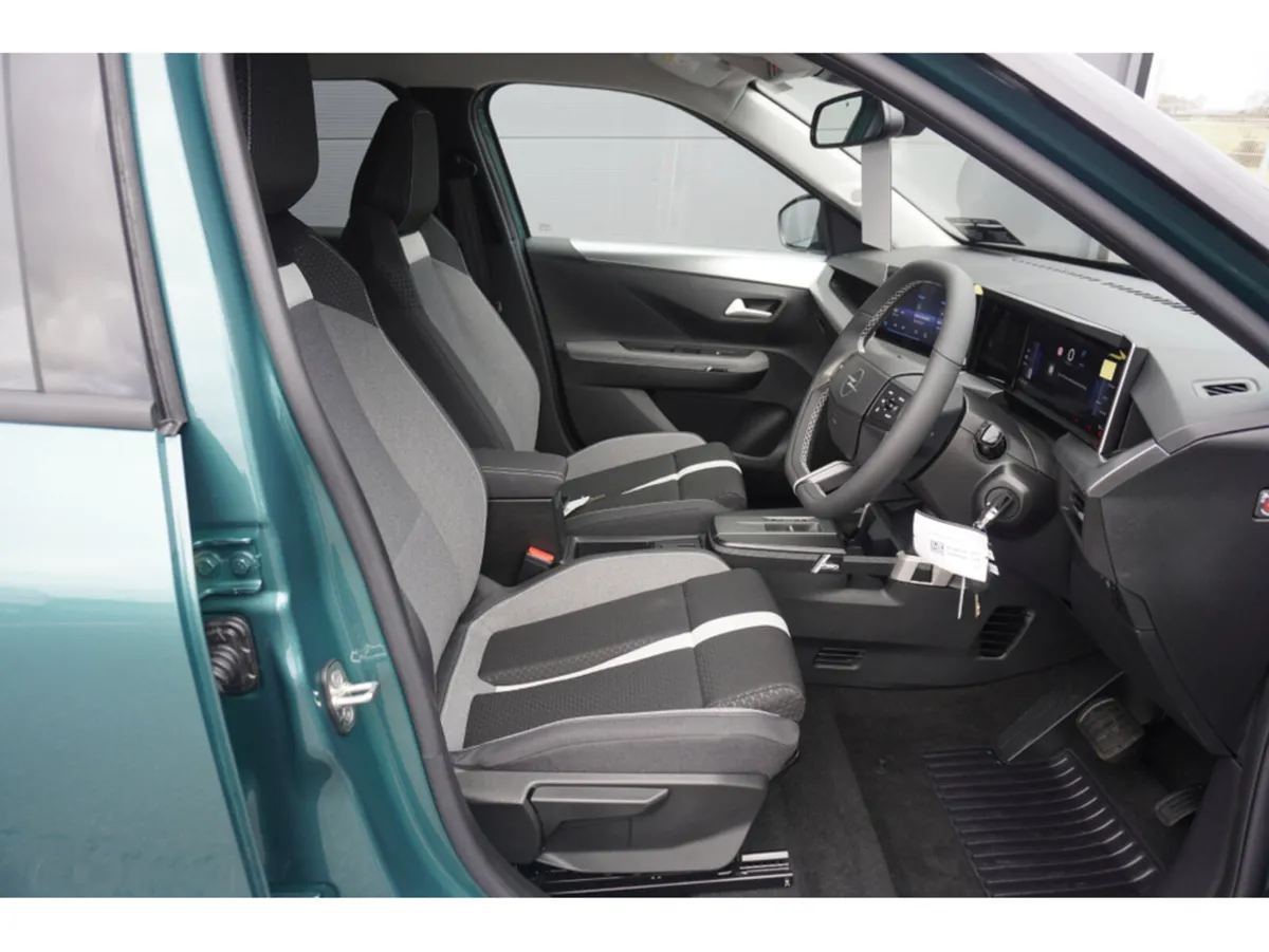 Opel Frontera SUV, Electric, 2026, Green