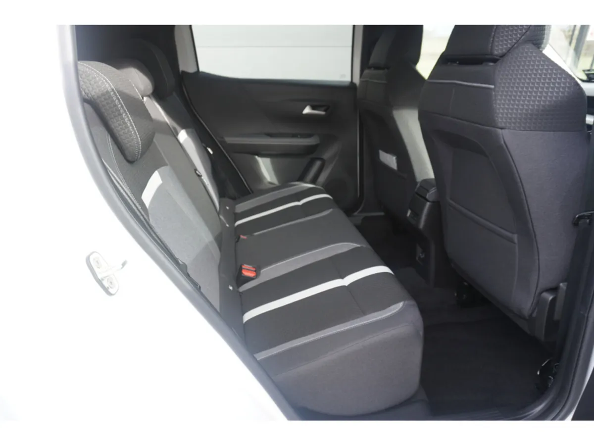Opel Frontera SUV, Petrol Hybrid, 2026, White