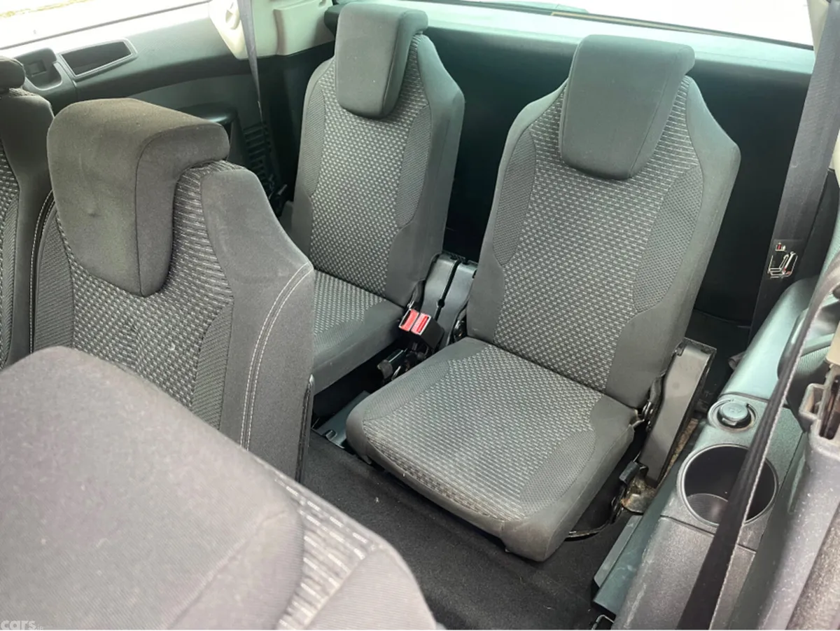 Citroen Grand C4 Picasso MPV, Diesel, 2010, Red
