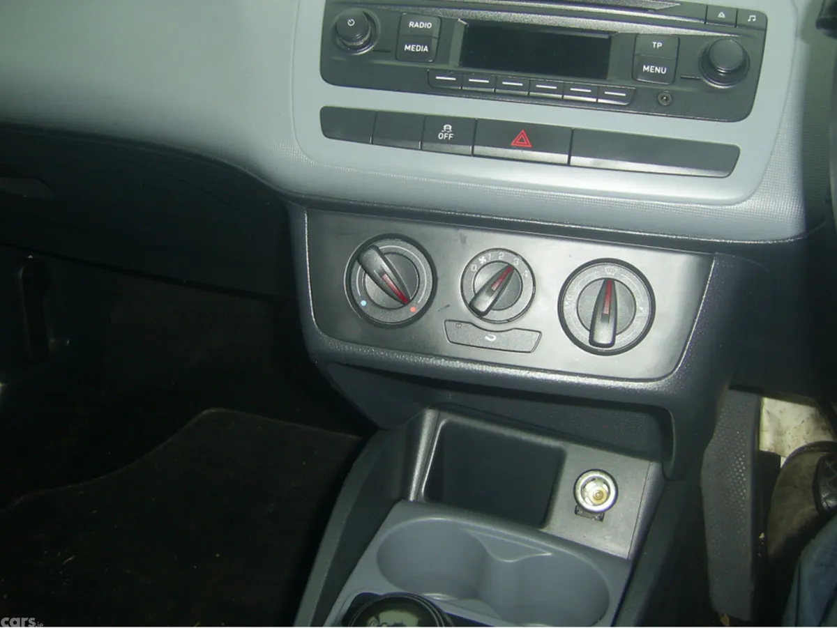 SEAT Ibiza Hatchback, Petrol, 2015, White